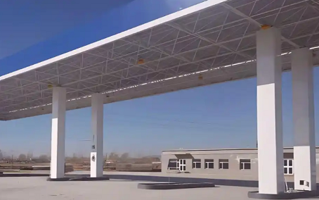 城北钢结构加油站罩棚_螺栓球网架_挑檐_形象柱!